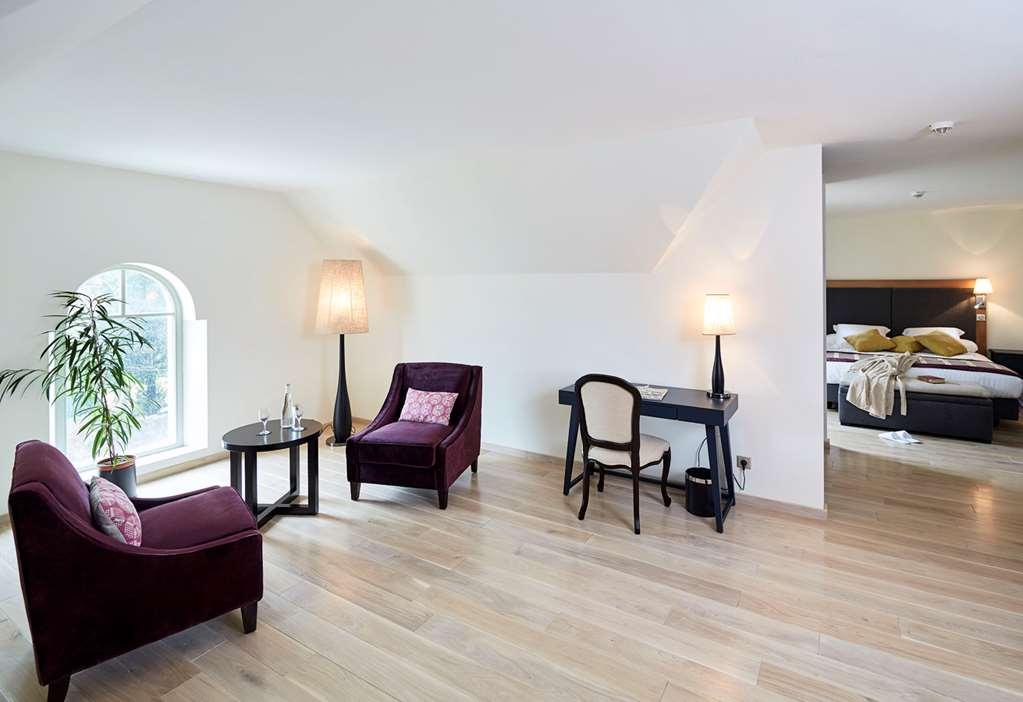 Mercure Maintenon Room photo
