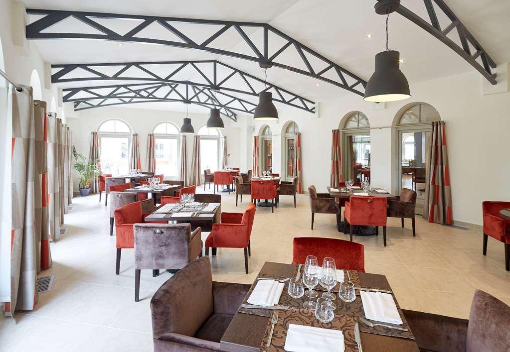Mercure Maintenon Restaurant photo