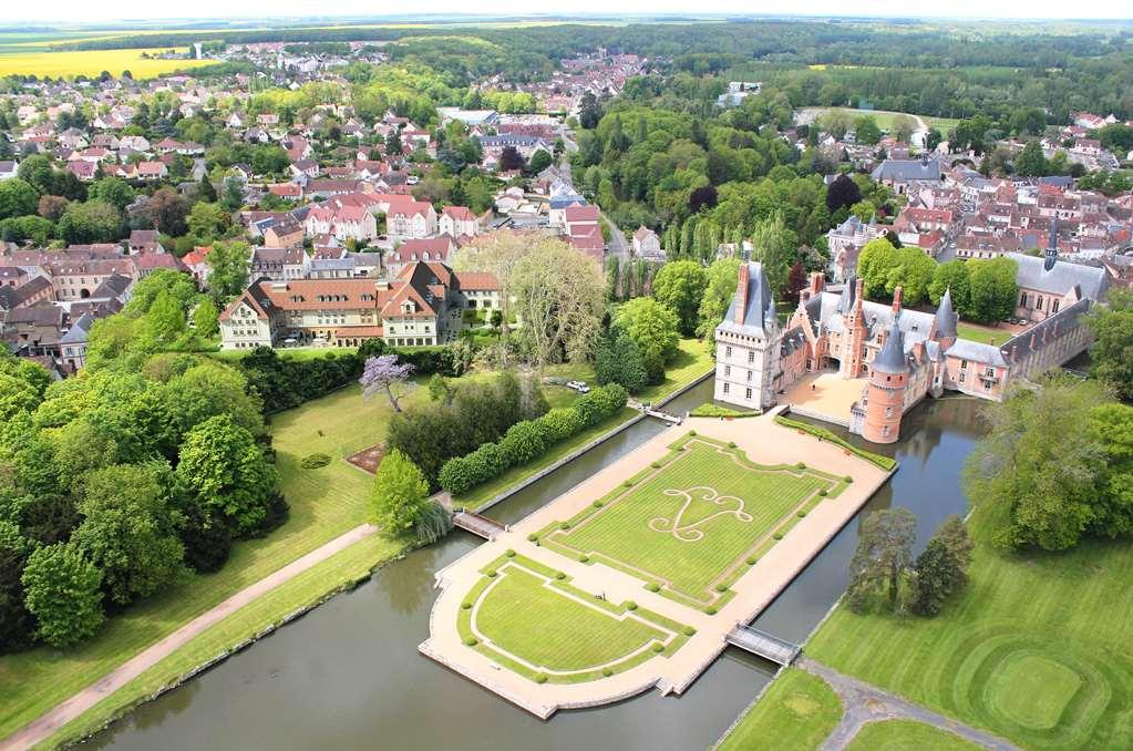 Mercure Maintenon Exterior photo