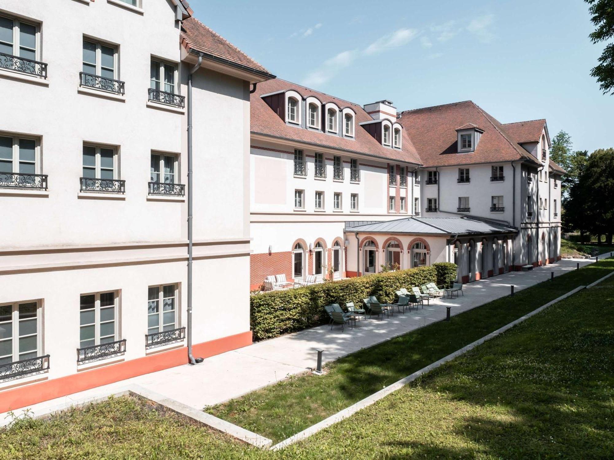 Mercure Maintenon Exterior photo