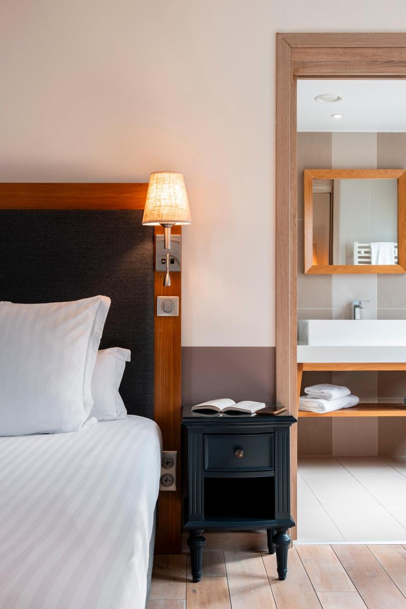 Mercure Maintenon Exterior photo