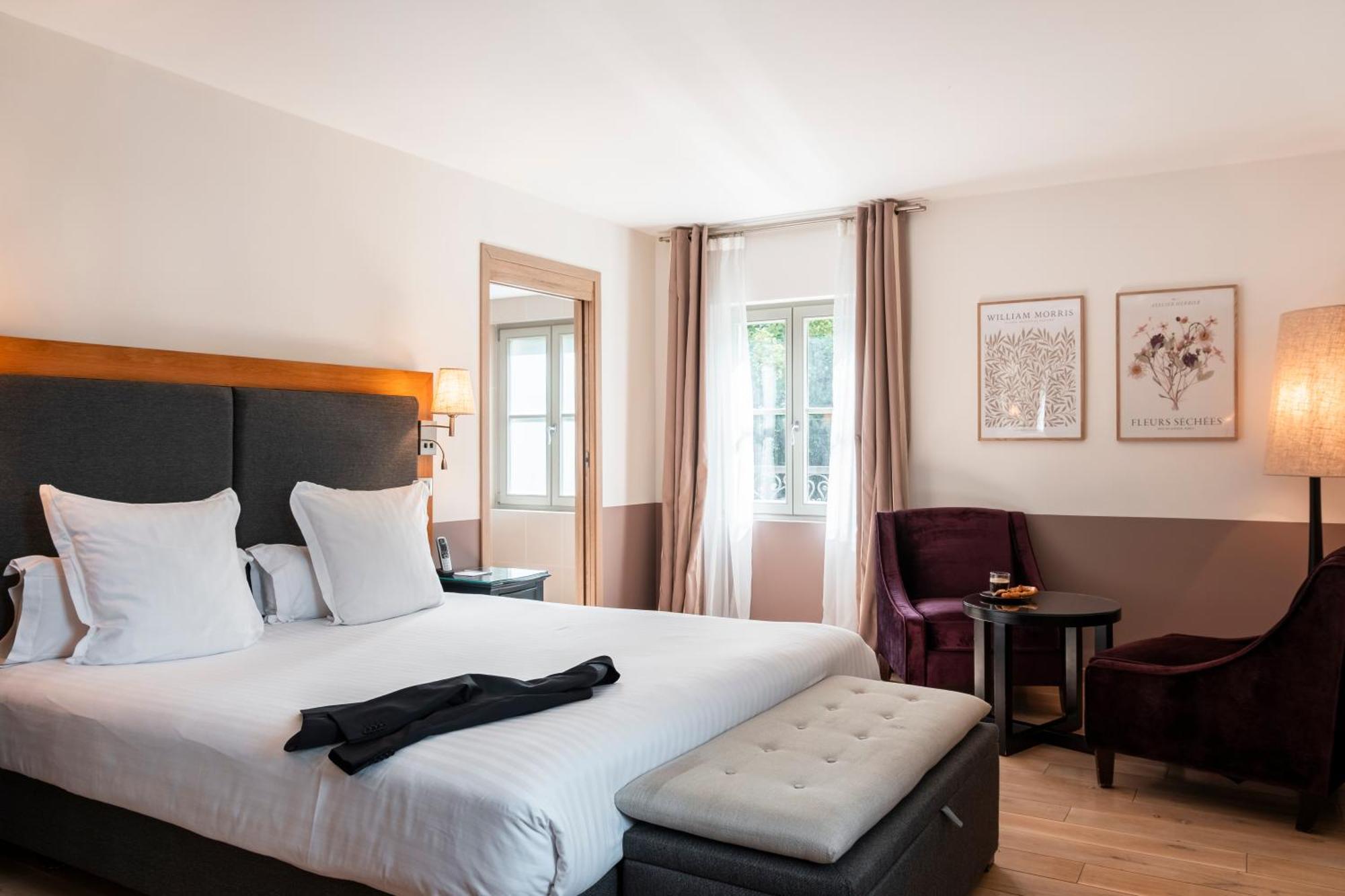 Mercure Maintenon Exterior photo