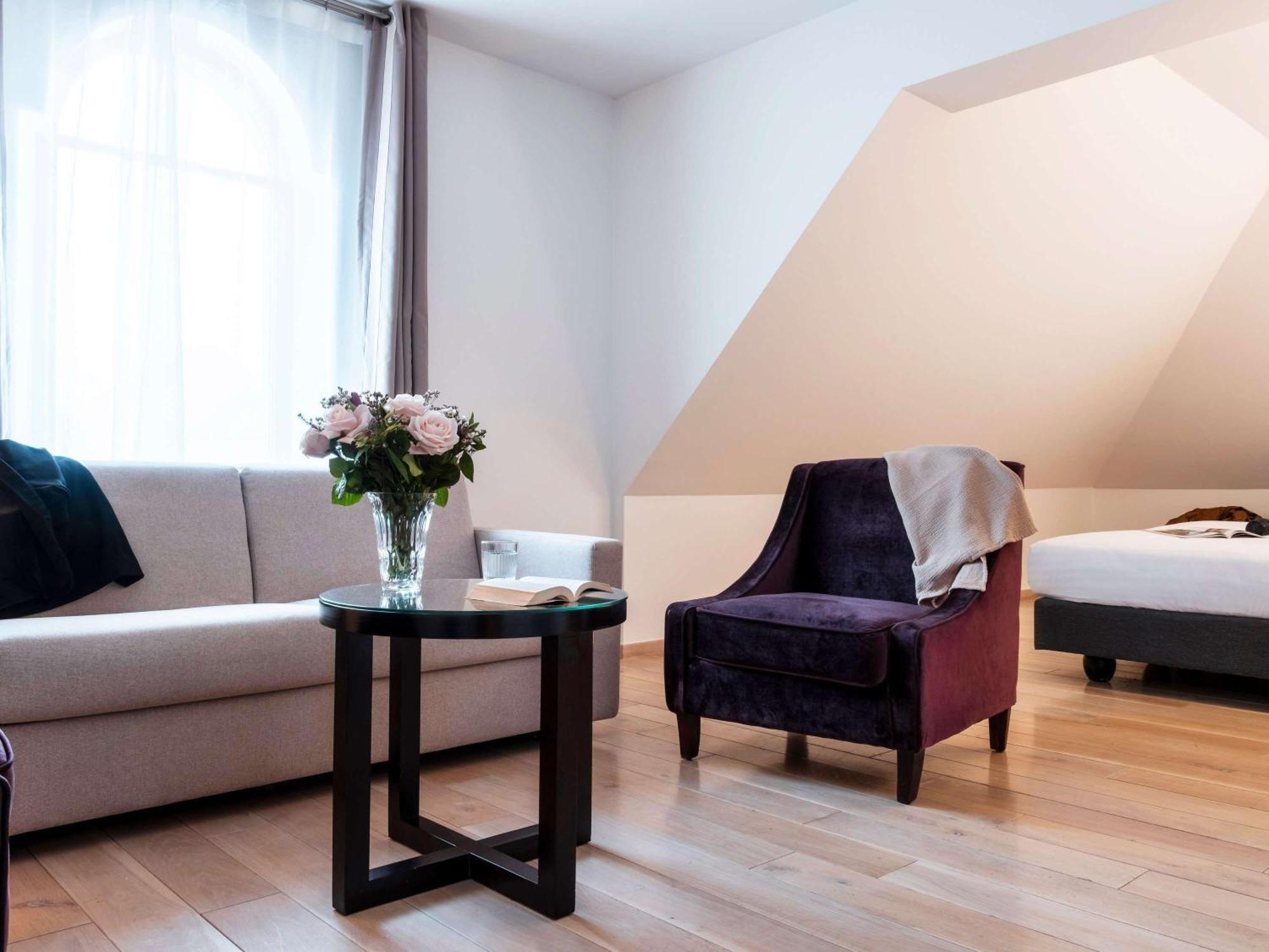 Mercure Maintenon Exterior photo