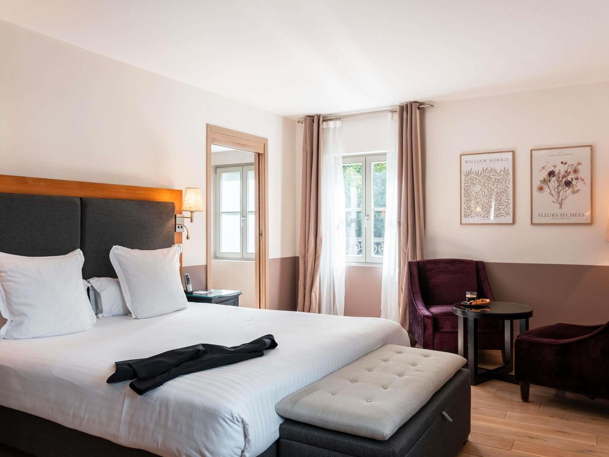 Mercure Maintenon Exterior photo